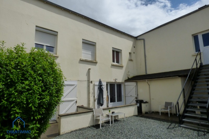 immobilier Immeuble à vendre Chantonnay 386 650 euros