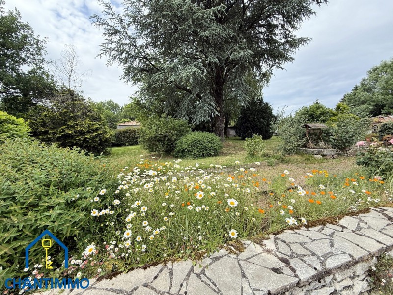 immobilier Maison à vendre La Châtaigneraie  euros