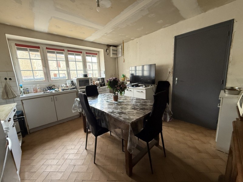 immobilier Maison à vendre Bazoges-en-Pareds 137 800 euros