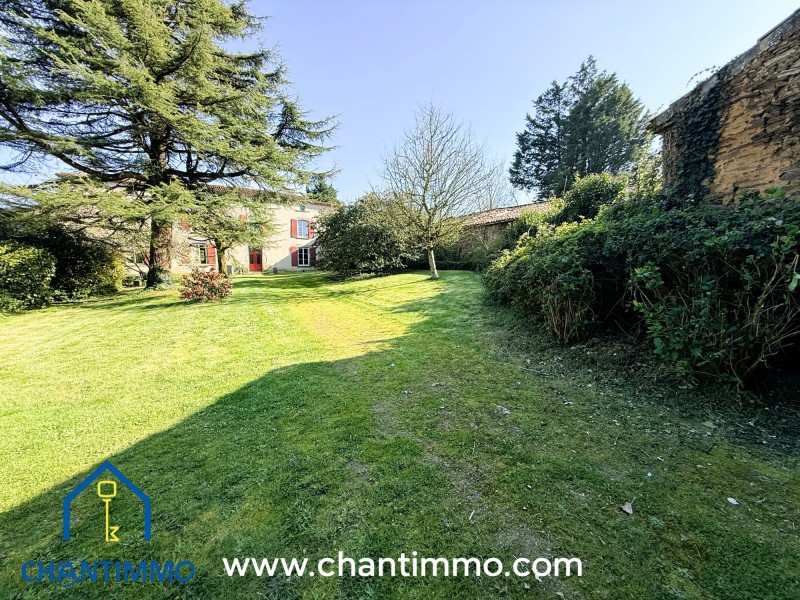 Maison à vendre 17 pièces 478 m²