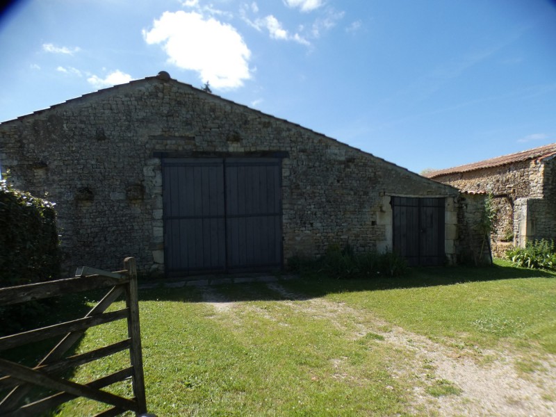 vente Maison Sainte-Hermine 300 m²