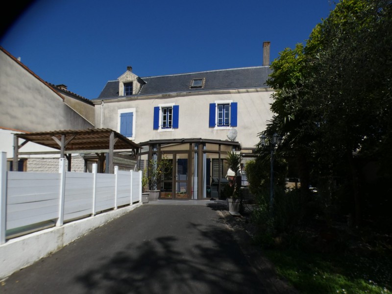 achat vente Maison 8 pièces 245 m² vendée