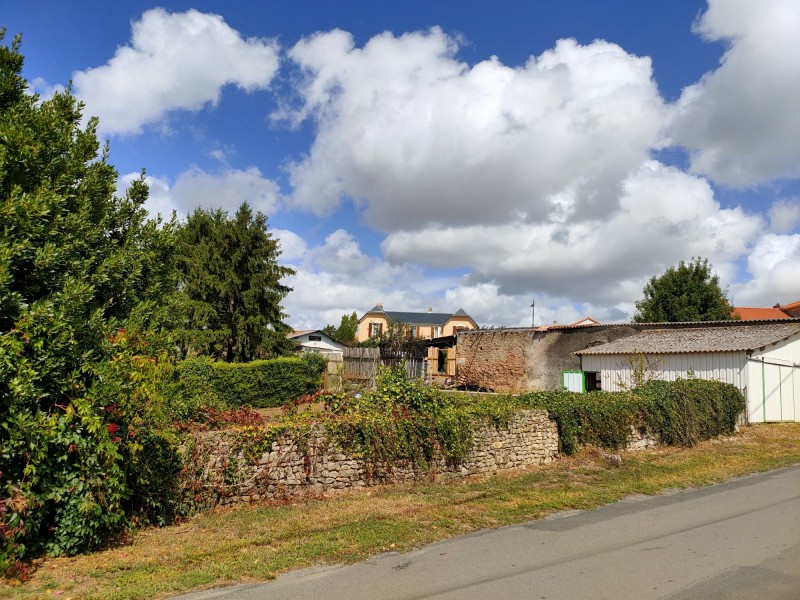 vente Terrain Sainte-Hermine 672 m²