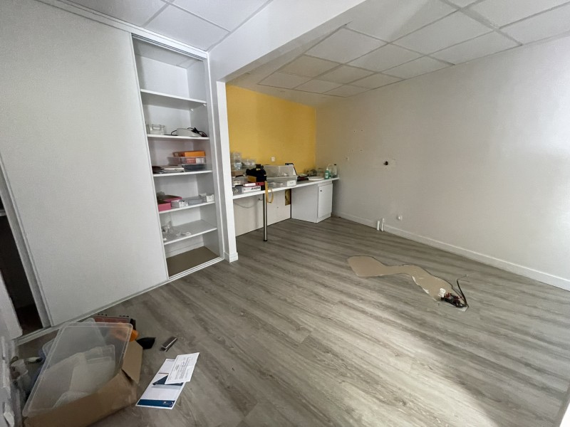 achat vente Local 123 m² vendée