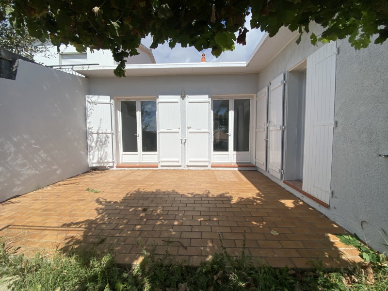 immobilier Maison à vendre Brem-sur-Mer 241 270 euros