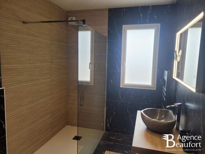 Maison à vendre 5 pièces 158 m²