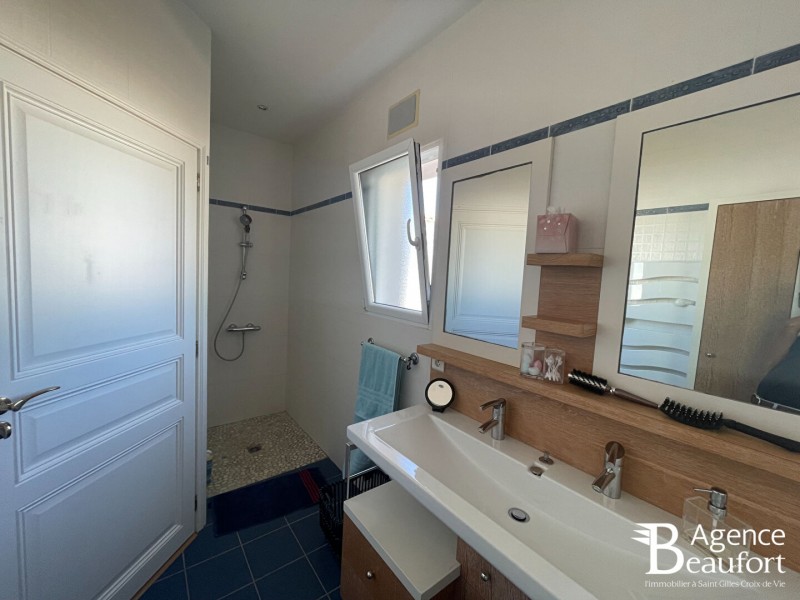 vente Maison Le Fenouiller 200 m²