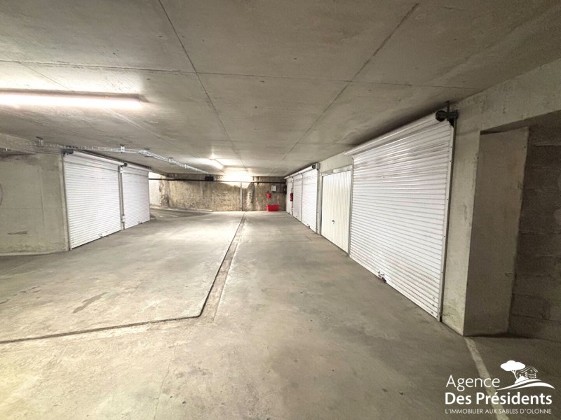 vente Garage/Parking Les Sables-d'Olonne 18 m²