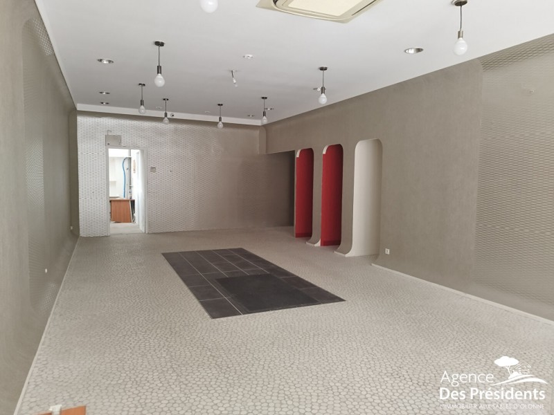 immobilier Local Commercial à vendre Les Sables-d'Olonne 318 000 euros