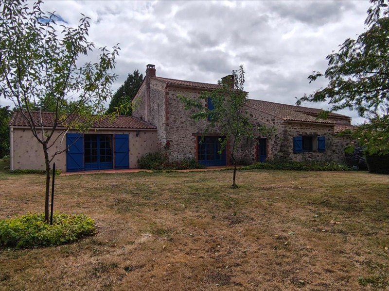 vente Maison Nesmy 210 m²